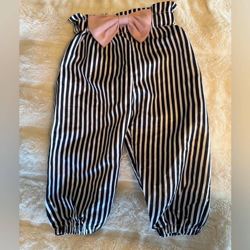 Chic Infant Black Striped Pants with Pink Bow Size 9-12 months